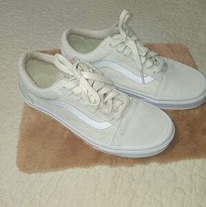 Vans Women's Cream and White Sneakers